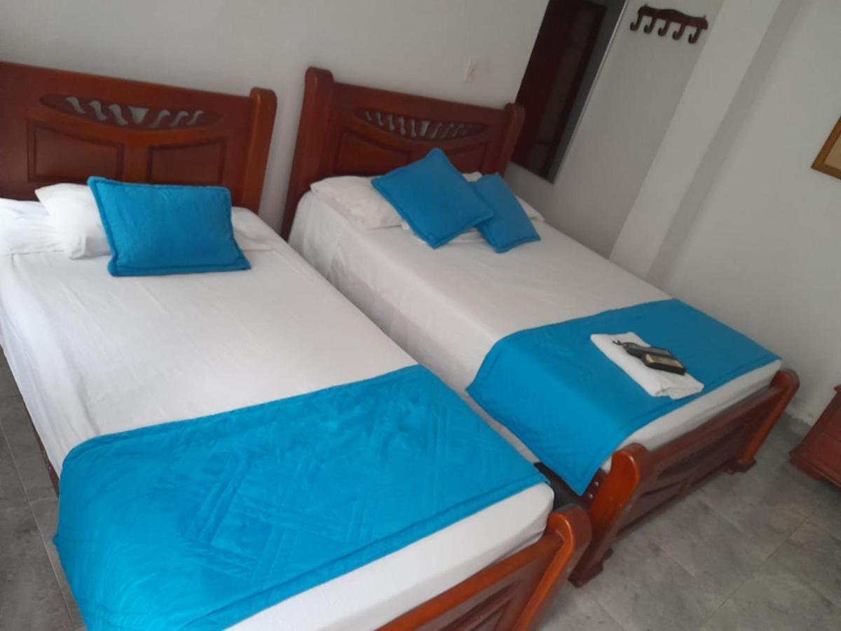 Hotel Isla Capri Момпос Екстер'єр фото