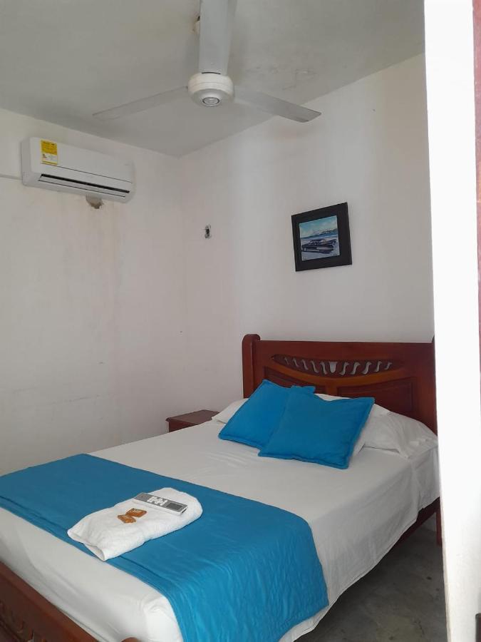 Hotel Isla Capri Момпос Екстер'єр фото